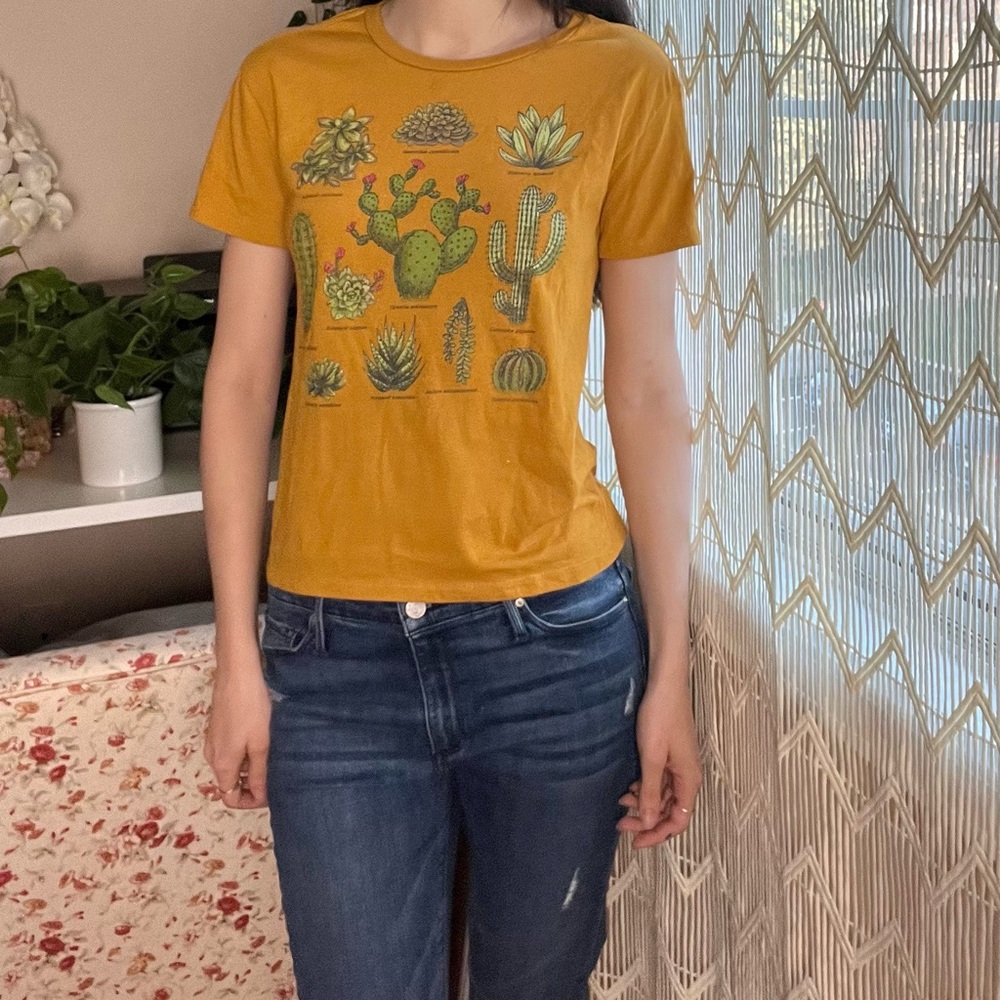 Bella Swan Inspired Yellow Green Cactus T Shirt